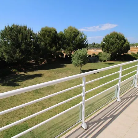 Garden - Stunning 2 Bedroom - Communal Pool - 2 Minuts Walking To The River Apartment