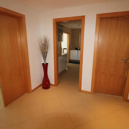 Apartment Garden - Stunning 2 Bedroom - Communal Pool - 2 Minuts Walking To The River Cabanas De Tavira