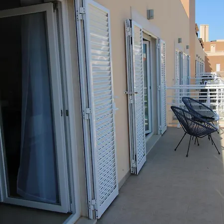 Garden - Stunning 2 Bedroom - Communal Pool - 2 Minuts Walking To The River Cabanas De Tavira