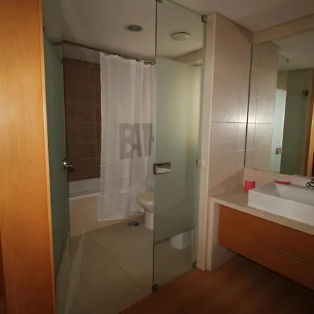 Garden - Stunning 2 Bedroom - Communal Pool - 2 Minuts Walking To The River