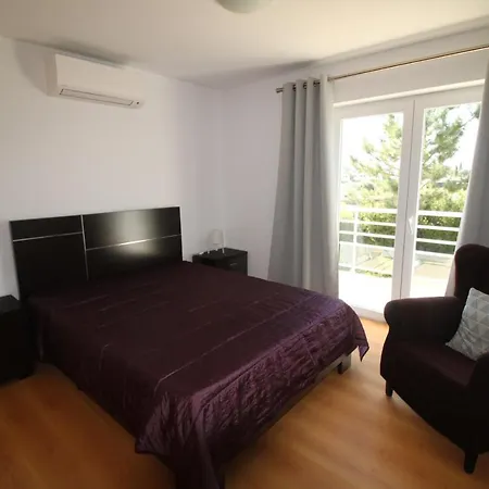דירה Garden - Stunning 2 Bedroom - Communal Pool - 2 Minuts Walking To The River *
